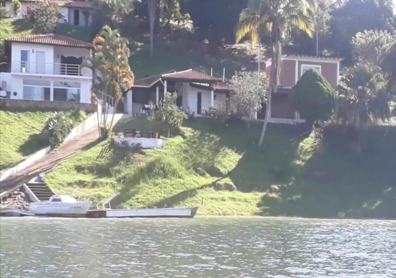 Maravilhoso Sitio Na Beira Da Represa Villa Igarata Luaran gambar