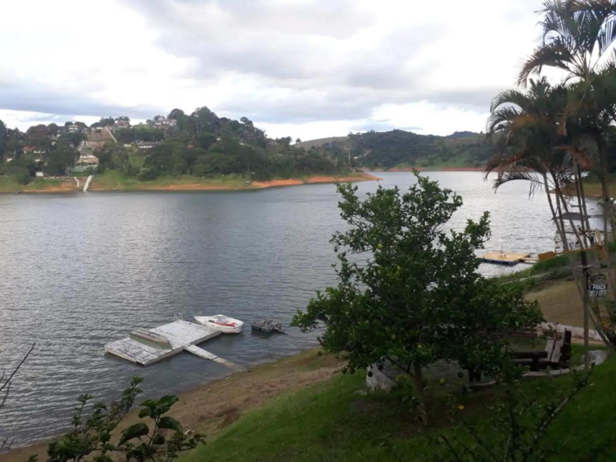 Maravilhoso Sitio Na Beira Da Represa Villa Igarata Luaran gambar